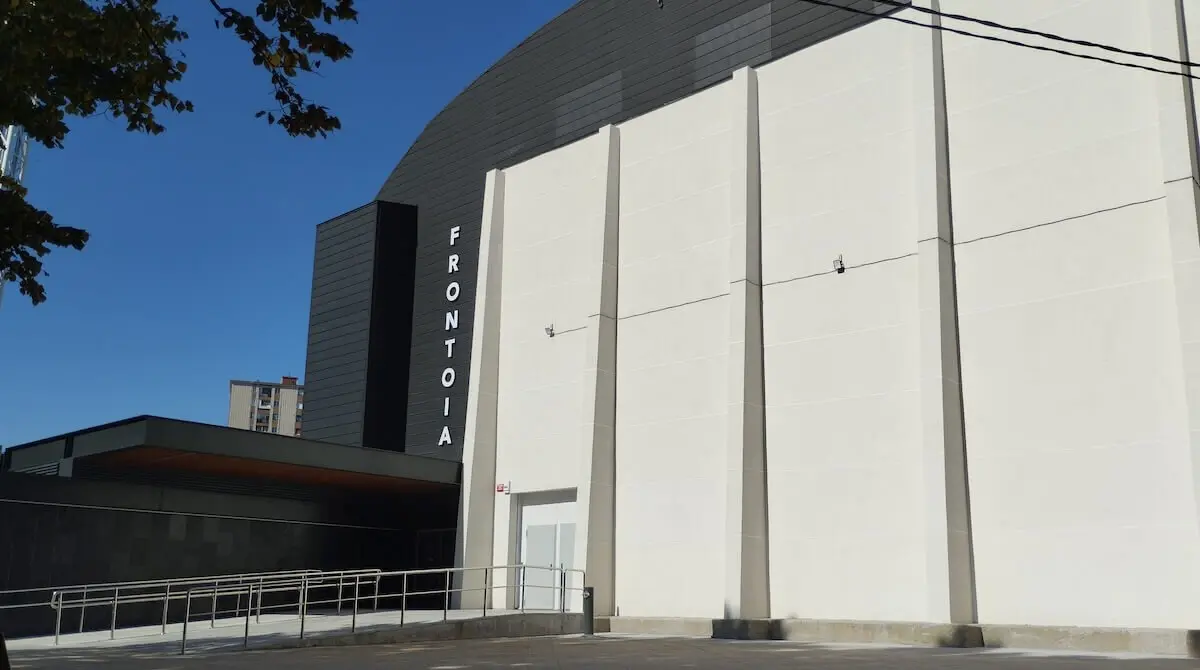 obras-fronton-las-llanas